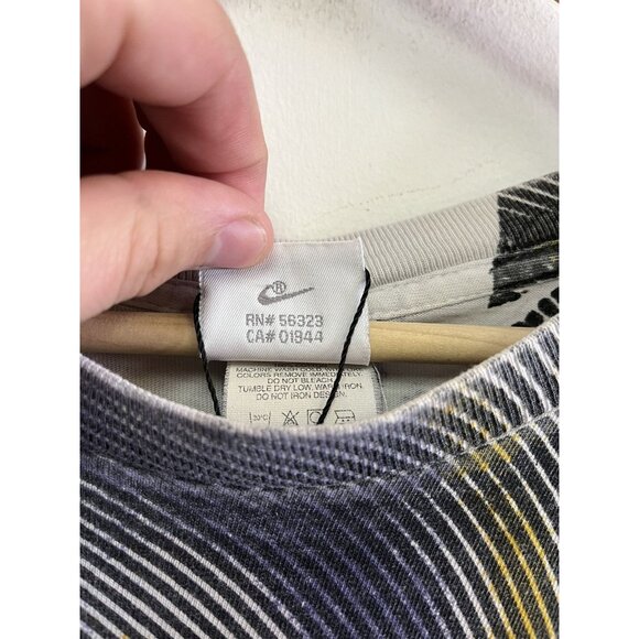 90’s Nike AOP - Picture 4 of 5